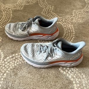 Hoka Clifton 8 - size 9 blue fog/plein air